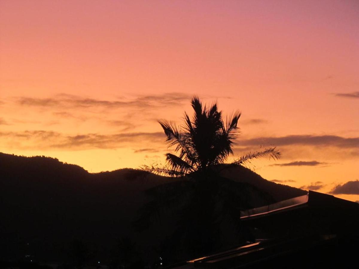 Apartamento Charmoso Com Vista Para O Mar Ilhabela Ngoại thất bức ảnh